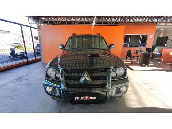 MITSUBISHI PAJERO SPORT 3.5 HPE 4X4 V6 24V FLEX 4P AUTOMÁTICO MITSUBISHI PAJERO SPORT 3.5 HPE 4X4 V6 24V FLEX 4P AUTOMÁTICO